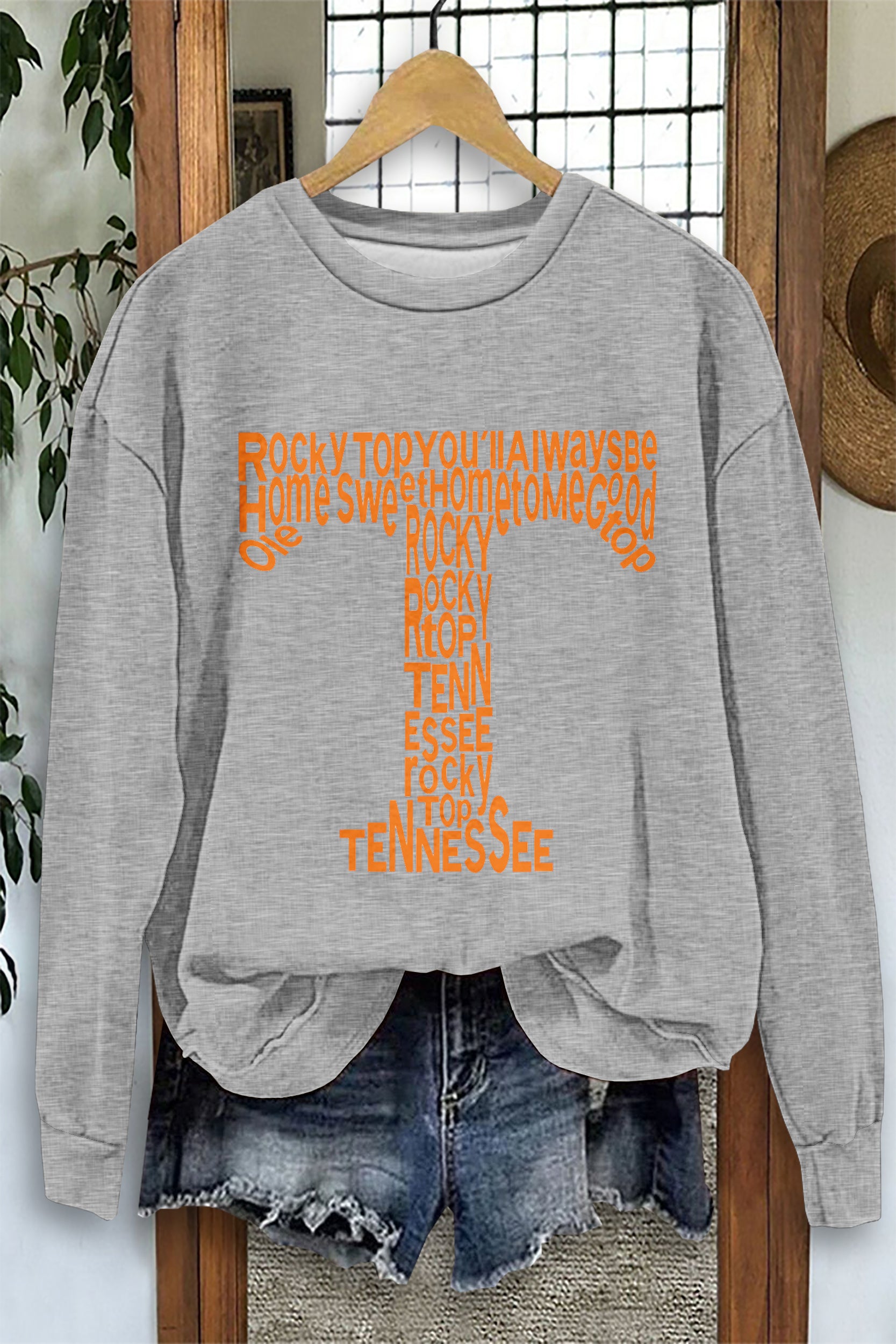 Chic Gameday Tennessee Vols Print Sweatshirt