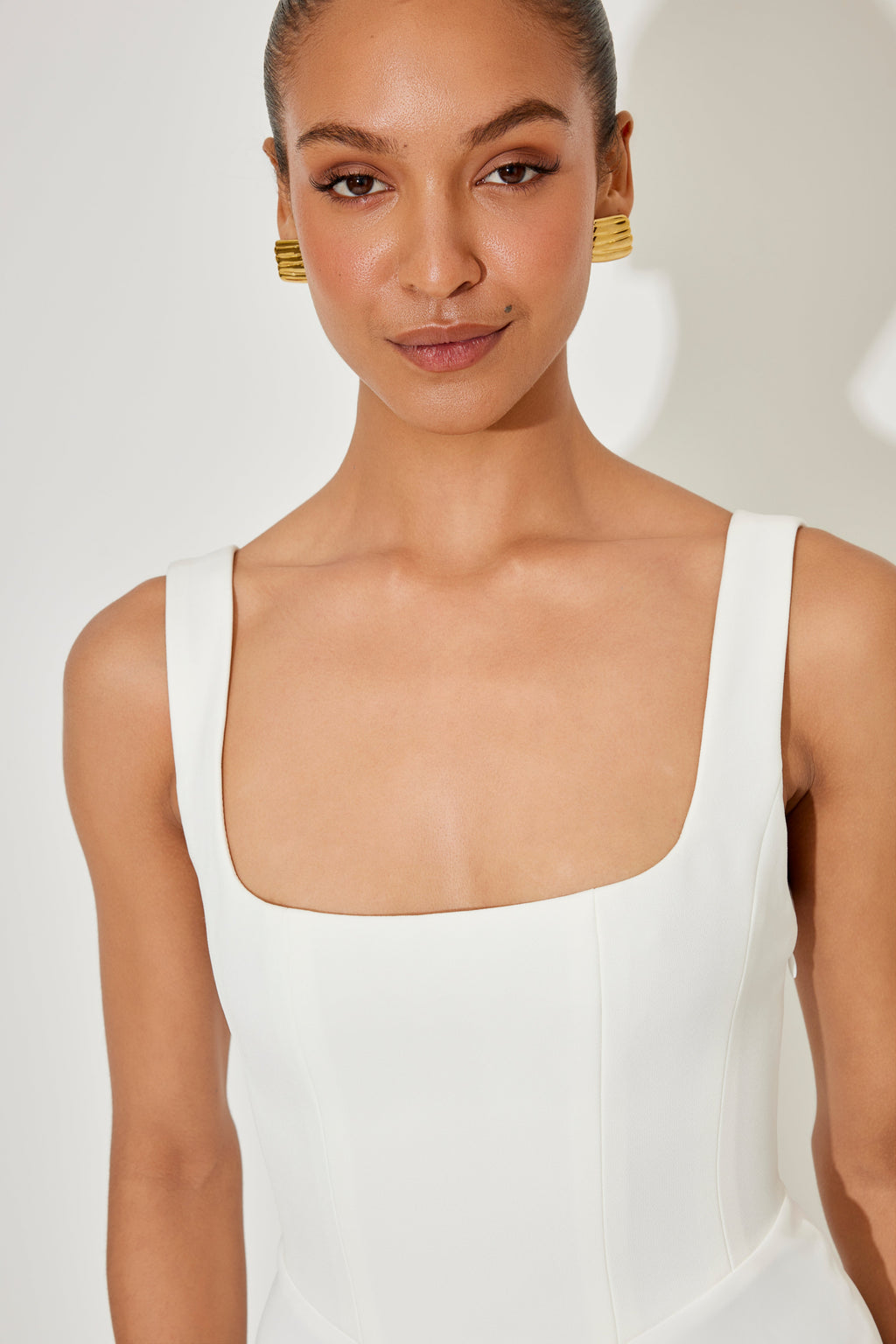 Amelia™ | Timeless Flowy Midi Dress