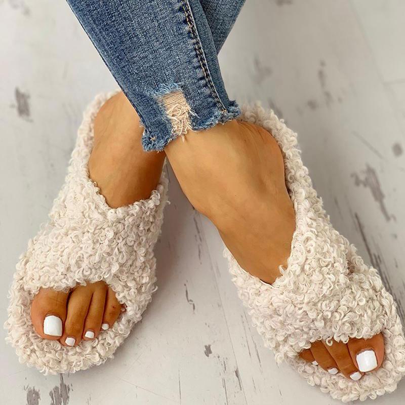 Solid Fluffy Crisscross Design Flat Sandals